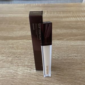 Hourglass Vanish Airbrush Concealer in Birch